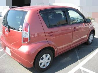 2004 Toyota Passo Photos