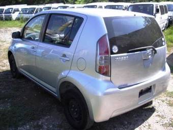 2004 Toyota Passo Photos