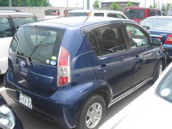 2004 Toyota Passo Pictures