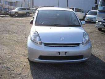 2005 Toyota Passo Pictures