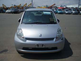 2005 Toyota Passo Photos