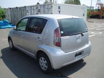 2005 Toyota Passo Photos