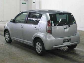 2005 Toyota Passo Photos