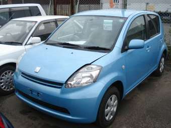 2005 Toyota Passo Photos