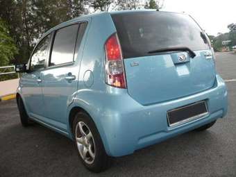 2005 Toyota Passo Pictures