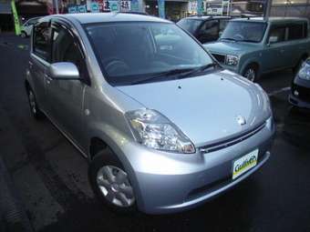 2005 Toyota Passo Photos