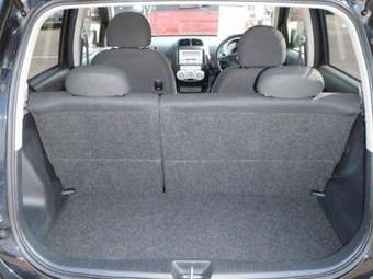 2005 Toyota Passo Pictures