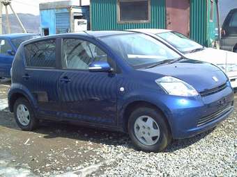 2005 Toyota Passo Pictures