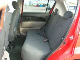 2005 Toyota Passo Pics