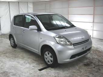 2005 Toyota Passo Pictures