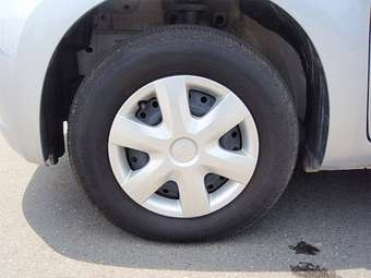 2005 Toyota Passo Pictures