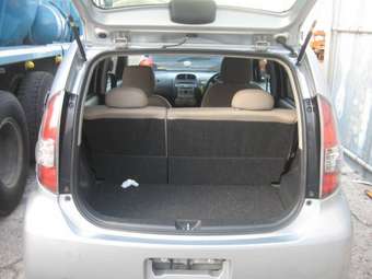 2005 Toyota Passo Photos