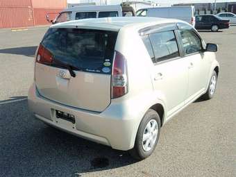 2005 Toyota Passo Photos