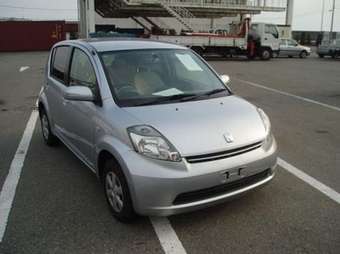 2005 Toyota Passo Photos