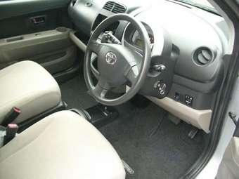 2005 Toyota Passo Pictures
