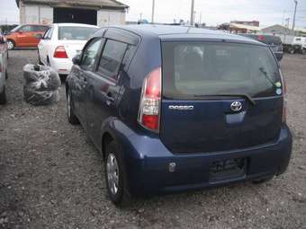 2005 Toyota Passo Images