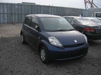 2005 Toyota Passo Pics