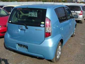 2005 Toyota Passo Pictures