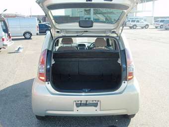 2005 Toyota Passo Pics