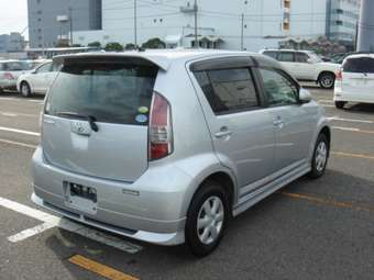 2005 Toyota Passo Photos