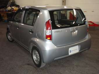 2005 Toyota Passo Pictures