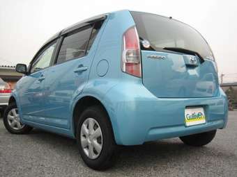 2005 Toyota Passo Pictures