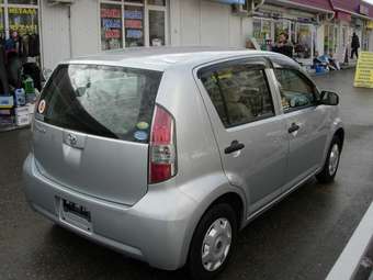 2005 Toyota Passo Pictures