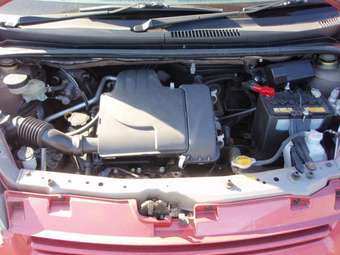 2005 Toyota Passo Photos