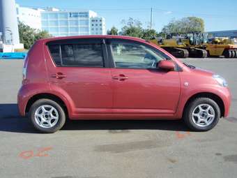 2005 Toyota Passo Pictures