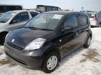 2005 Toyota Passo Pictures