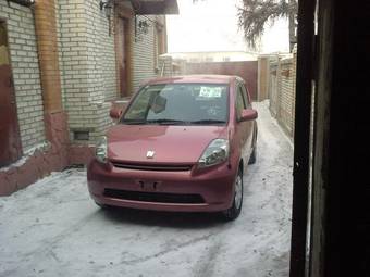2005 Toyota Passo Photos
