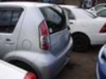 2005 Toyota Passo Photos