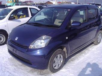 2005 Toyota Passo Pictures