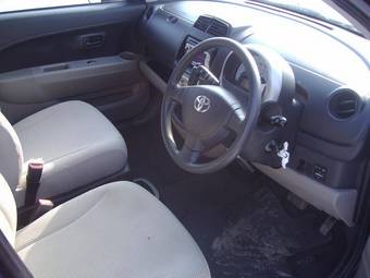 2005 Toyota Passo Pictures