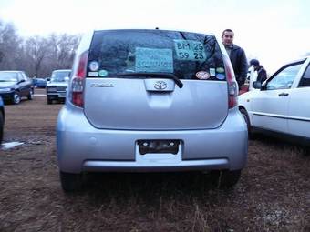 2005 Toyota Passo Photos