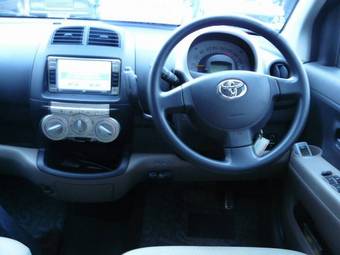 2005 Toyota Passo Photos