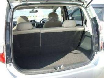 2005 Toyota Passo Pictures