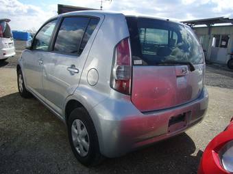 2005 Toyota Passo Pictures