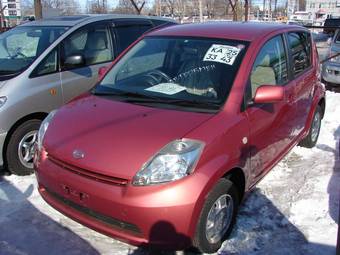 2005 Toyota Passo Photos