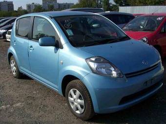 2005 Toyota Passo Pictures