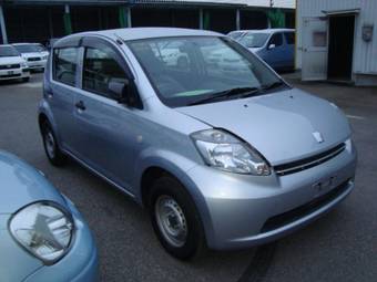 2005 Toyota Passo Pictures