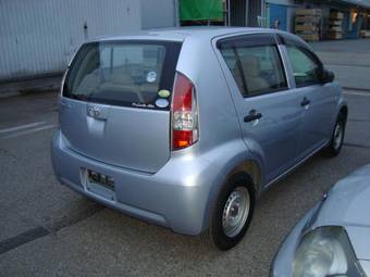 2005 Toyota Passo Pictures