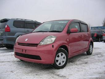 2005 Toyota Passo Pictures