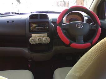 2005 Toyota Passo Photos
