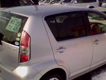 2005 Toyota Passo Photos