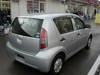 2005 Toyota Passo Photos