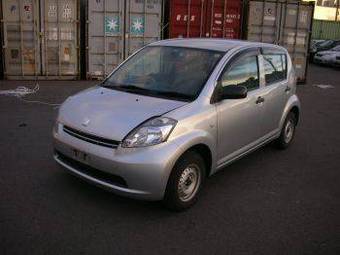 2005 Toyota Passo Photos