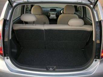 2005 Toyota Passo Pictures