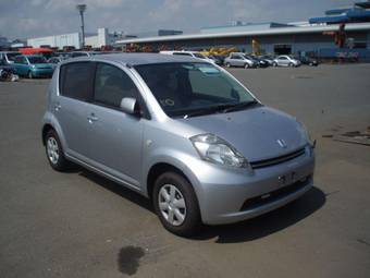 2005 Toyota Passo Pictures