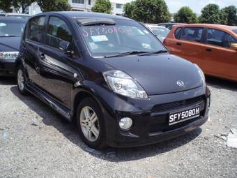 2005 Toyota Passo Photos